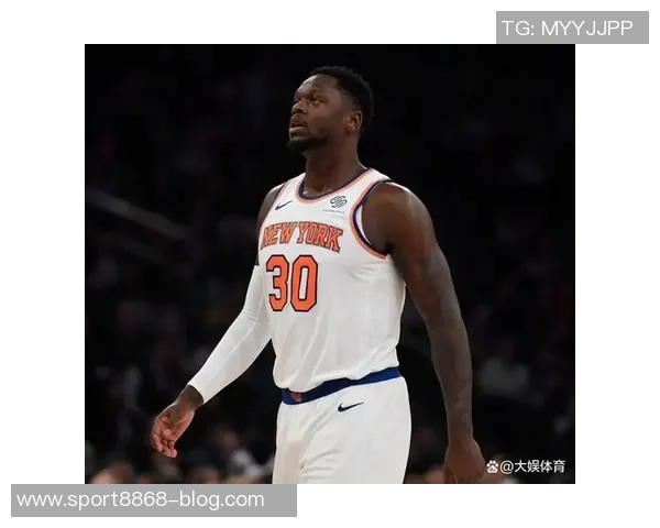 兰德尔半场表现抢眼10投6中砍下全队最高18分助力球队争胜